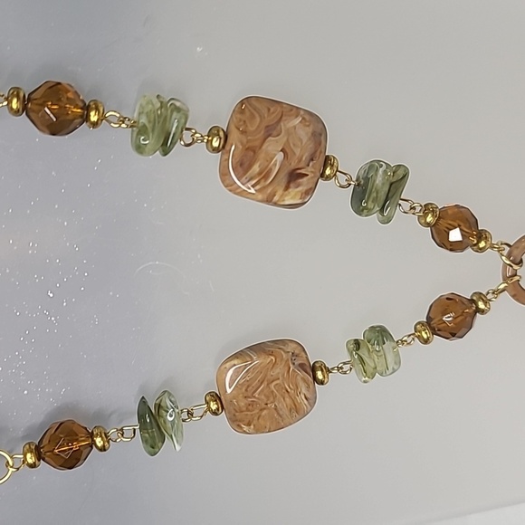 Two Piece Necklace Set - Picture 4 of 12